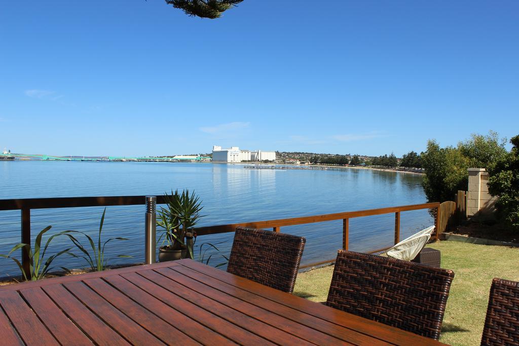 Bay 10 - Suites And Apartments Port Lincoln Exterior photo