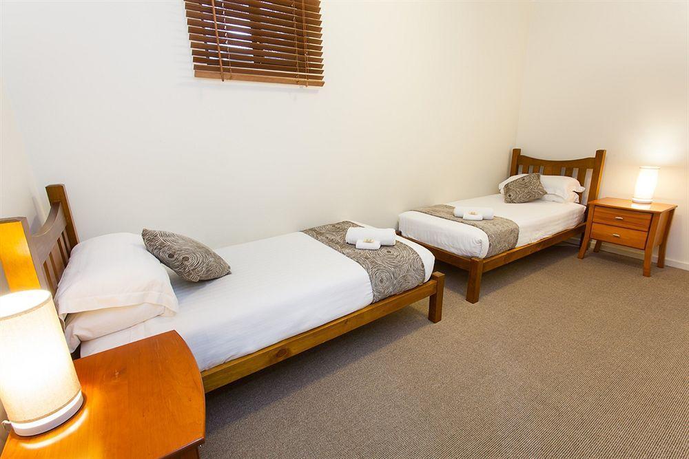 Bay 10 - Suites And Apartments Port Lincoln Exterior photo