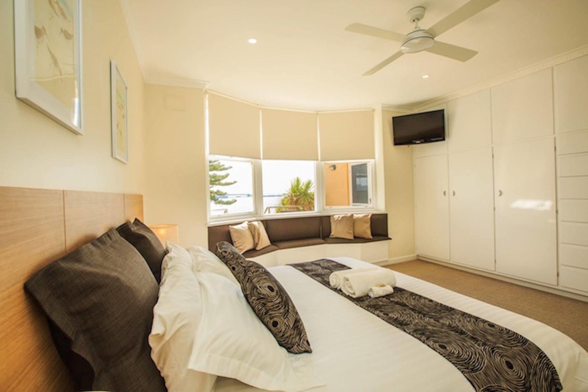 Bay 10 - Suites And Apartments Port Lincoln Exterior photo